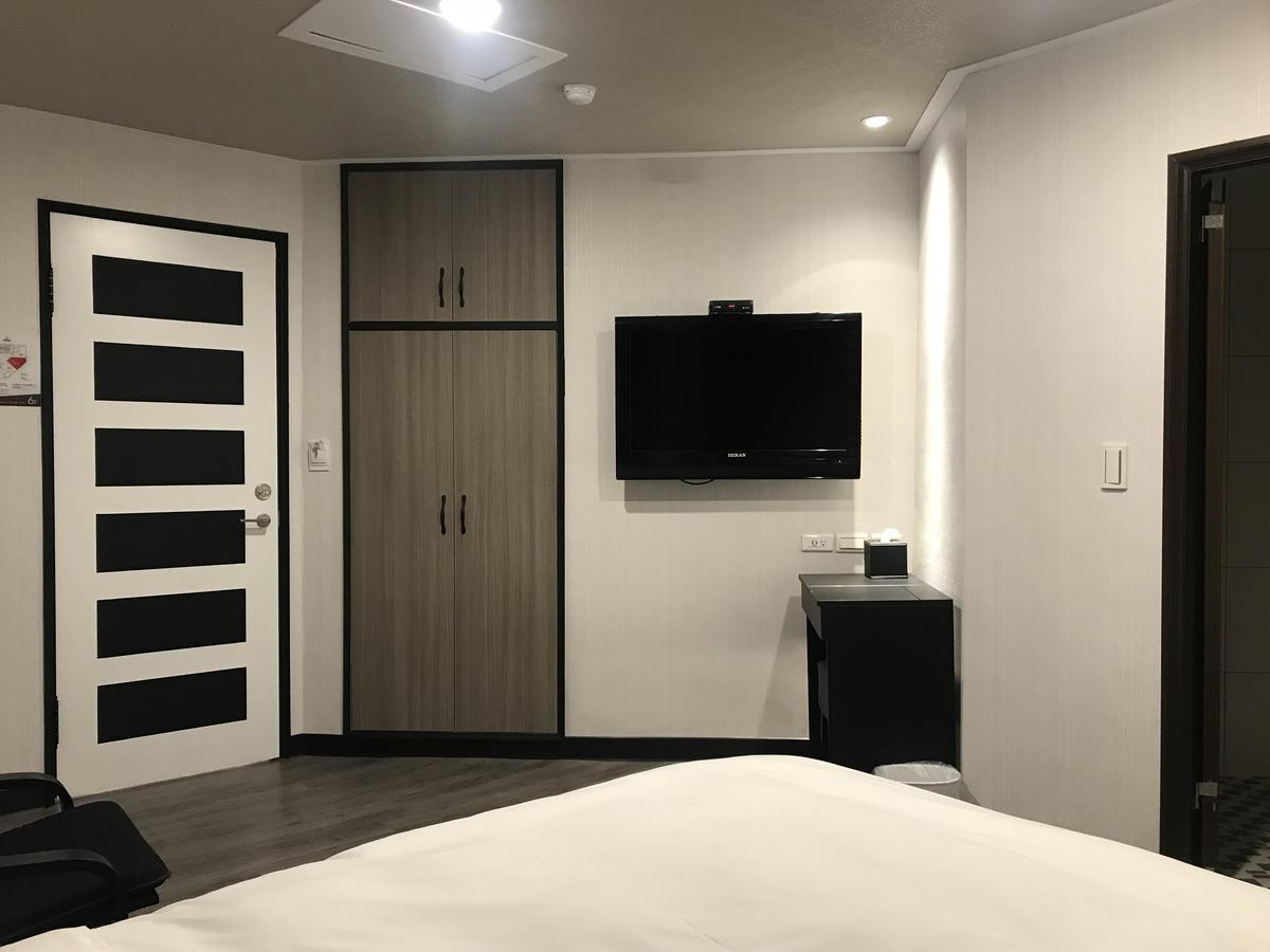 Huang Kai Hotel Taichung Exterior foto
